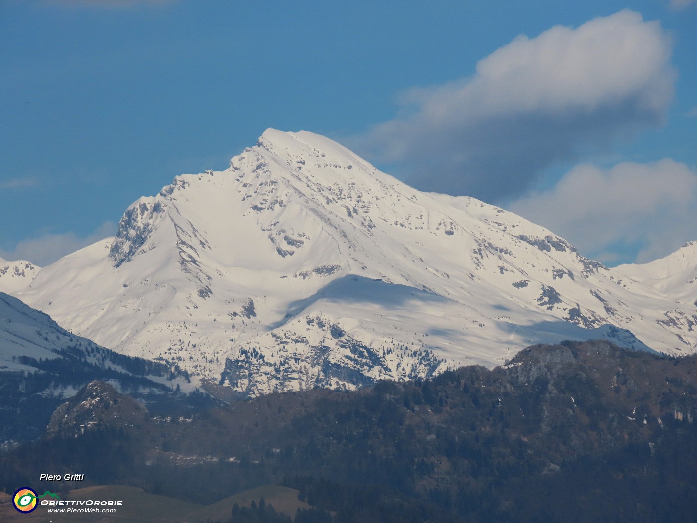 40 Zoom su Cima Arera (2512 m).JPG